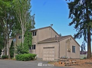 10421-10423 Mount Tacoma Dr SW, Lakewood, WA
