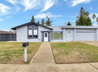 871 Homewood Dr, Yuba City, CA