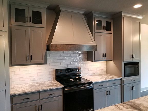 New cabinet hood design