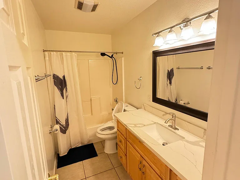 12596 Oaks Ave — Photo 3