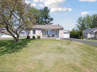 124 Wabash Rd, Rochester Hills, MI 48307