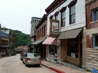 36 Spring St, Eureka Springs, AR 72632