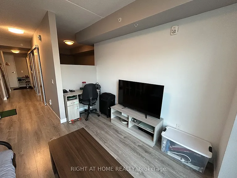 250 Albert St #505 — Photo 6