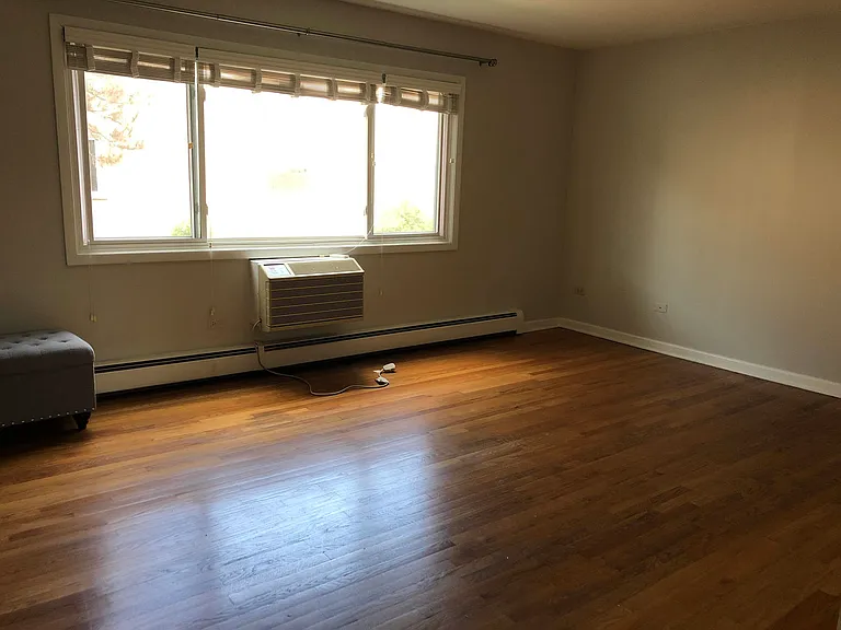 1116 Greenleaf Ave #1G — Photo 4