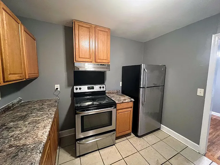 2884 Meadowview Dr SE — Photo 19