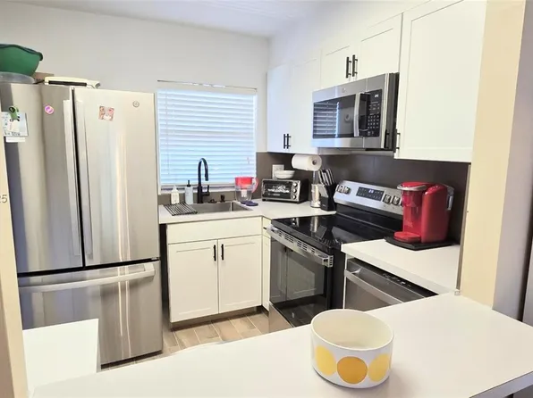 9480 Sunrise Lakes Blvd APT 306, Sunrise, FL 33322