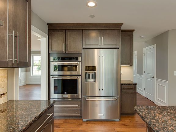 4th image of 36 Majestic Ave Lot 57