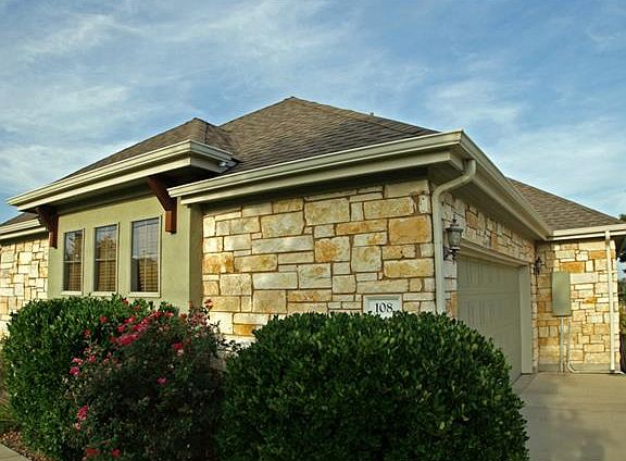 4th image of 108 Kendra Dr