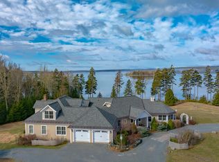 98 Birdsong Ln, Surry, ME 04684