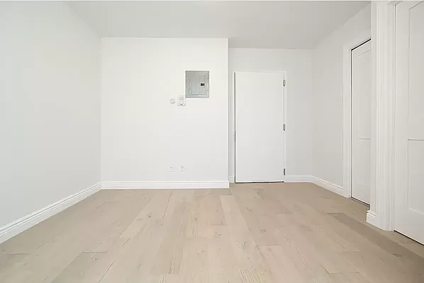 Rented by REAL New York | media 6