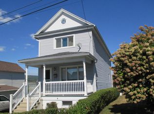 325 Pendel St, Throop, PA 18512