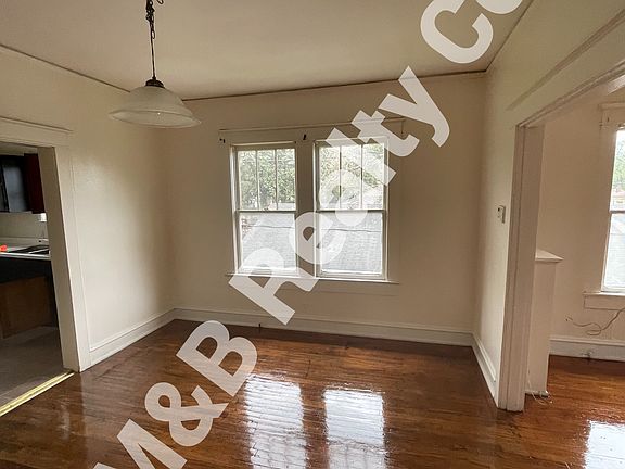 5th image of 104 Bradford Ave #B