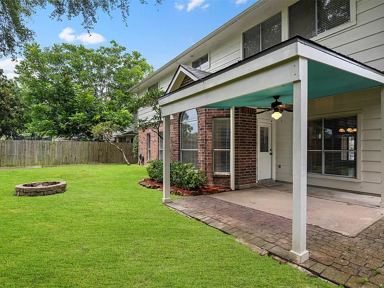 7914 Millbrook Dr — Photo 35
