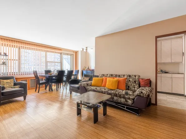 2925 West 5th Street image 1 of 16