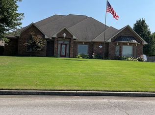 729 Franklin Dr, Ardmore, OK 73401