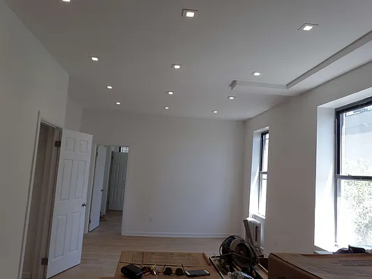 Rented by Albert Attias, LREB | media 2