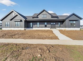6250 Ronald Reagan Dr, Deforest, WI 53532