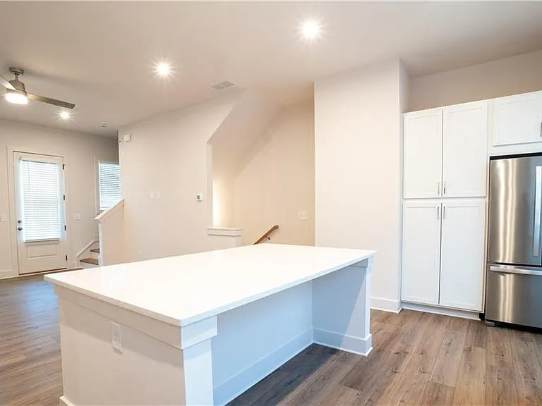 1394 Cozy Cir SE — Photo 10