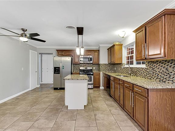 2nd image of 3351 Martin Lydon Ave