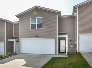 3067 Brunskill Rd, Dubuque, IA 52003