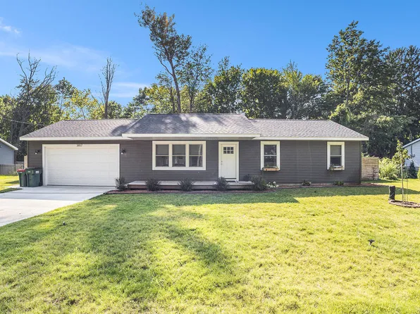 3657 Waalkes St, Norton Shores, MI 49444