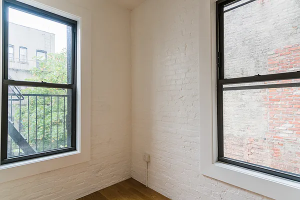 Rented by Owner | media 63