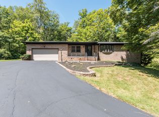 5266 Chickasaw Rd, Richfield, OH 44286