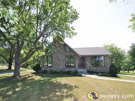 1st image of 4229 Cecil Ct S