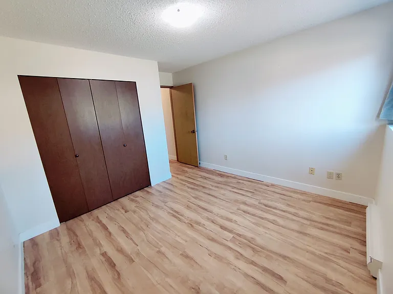 2320 S Main St — Photo 6