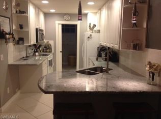 5401 Cove Cir, Naples, FL 34119