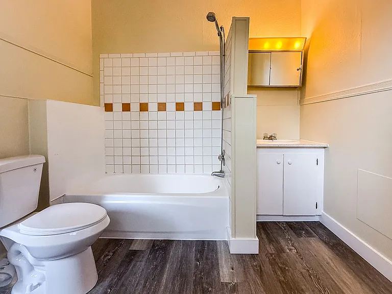 Sumach Street Five-Plex — Photo 12