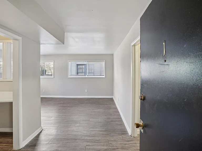 Buckhead Townhomes and Gardens — Photo 58