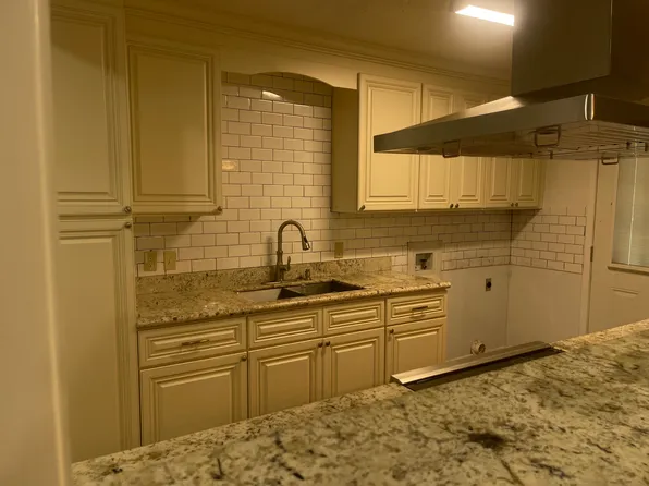 2335 Gladys St #1, Beaumont, TX 77702