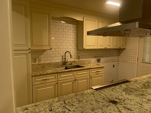 2335 Gladys St #1 Photo 1