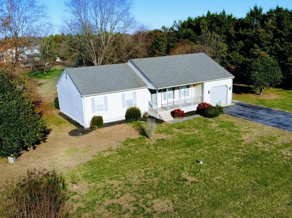 31139 Chipmans Chase Dr, Laurel, DE 19956