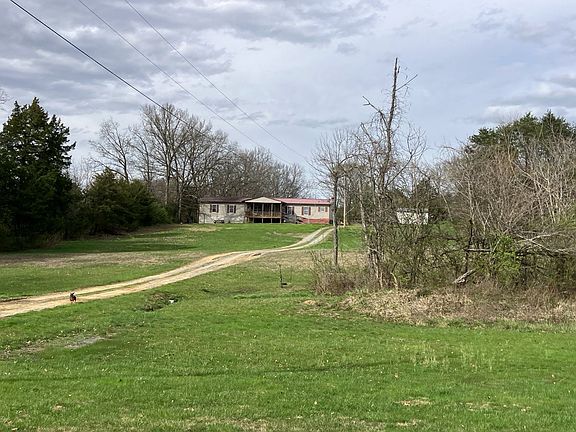 2nd image of 190 Josie Rd