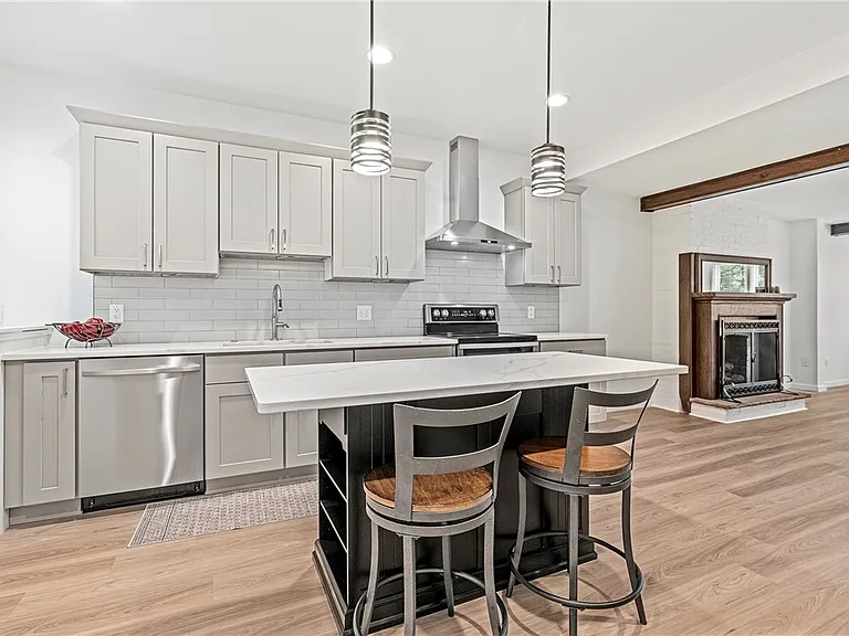 419 Hastings St #1 — Photo 10