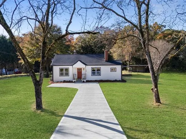 159 Pine Valley Rd, Bogart, GA 30622