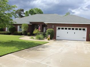 1961 Pine Ranch Dr, Navarre, FL 32566