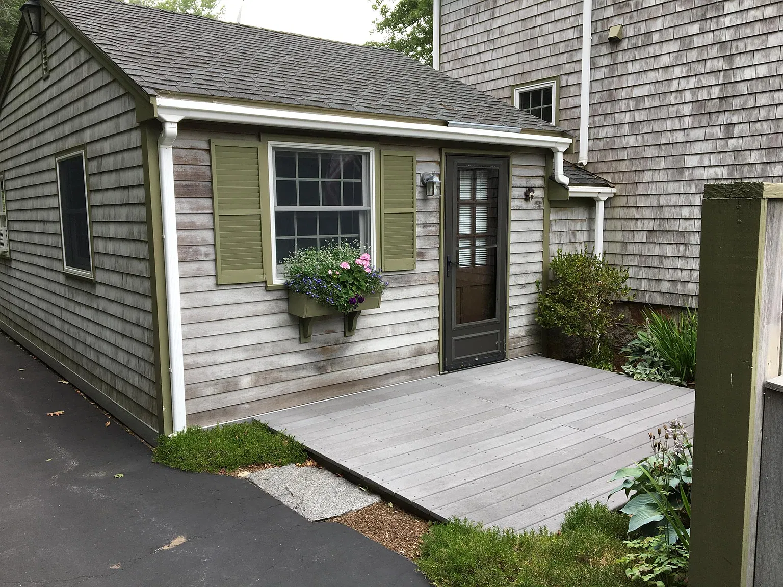 1 bed, 400 sqft, $1,950 — Photo 1