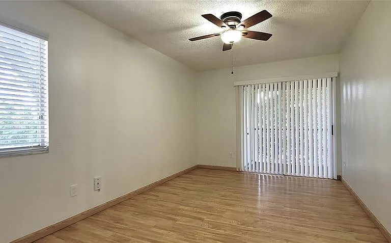 2320 Oak Park Way #204 — Photo 5