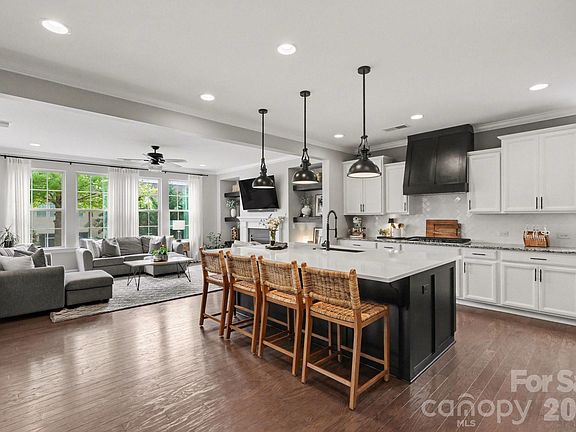 4th image of 17005 Luvera Ln