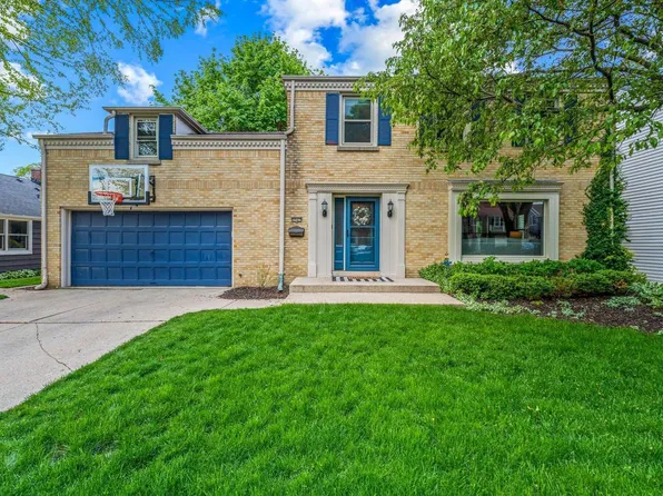 2627 North 94th STREET, Wauwatosa, WI 53226