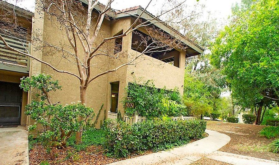2nd image of 751 Birchpark Cir APT 202