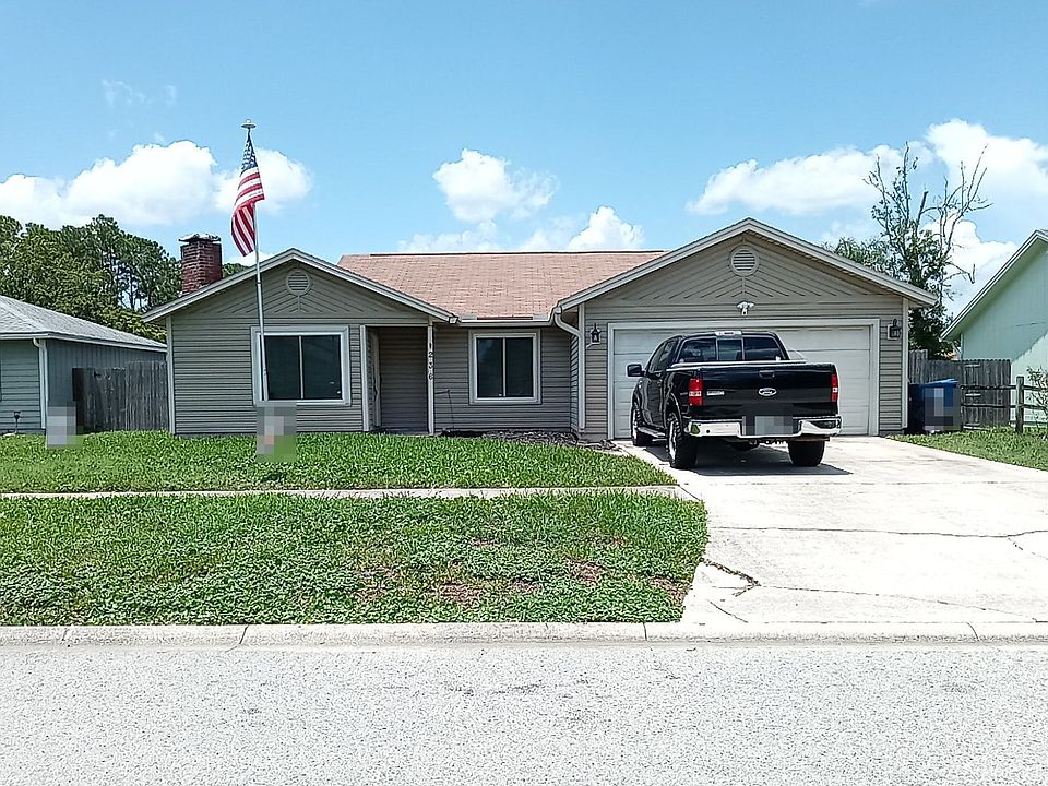 1st image of 236 Leatherleaf Dr