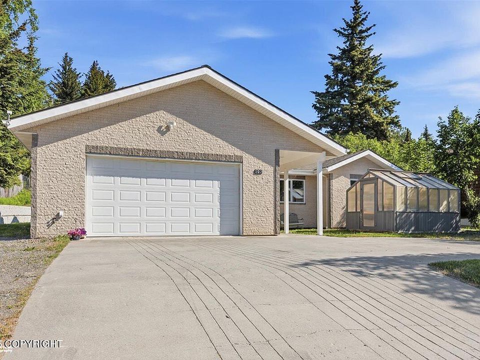 1st image of 502 Rangeview Ave