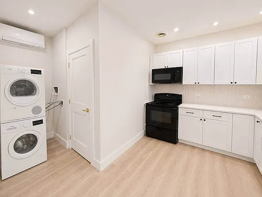 Kitchen, photo 2