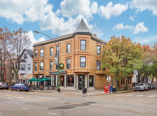 2023 W Roscoe St APT 2F, Chicago, IL 60618