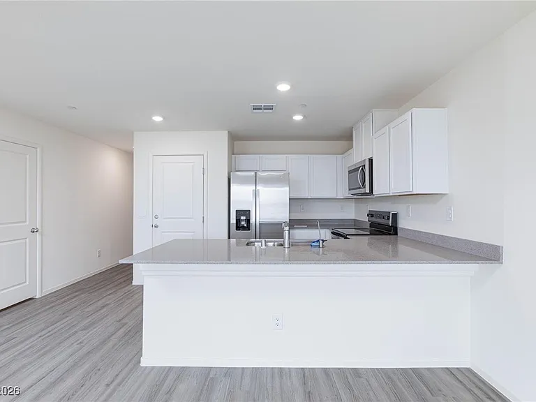 6085 Lily Garden St — Photo 13