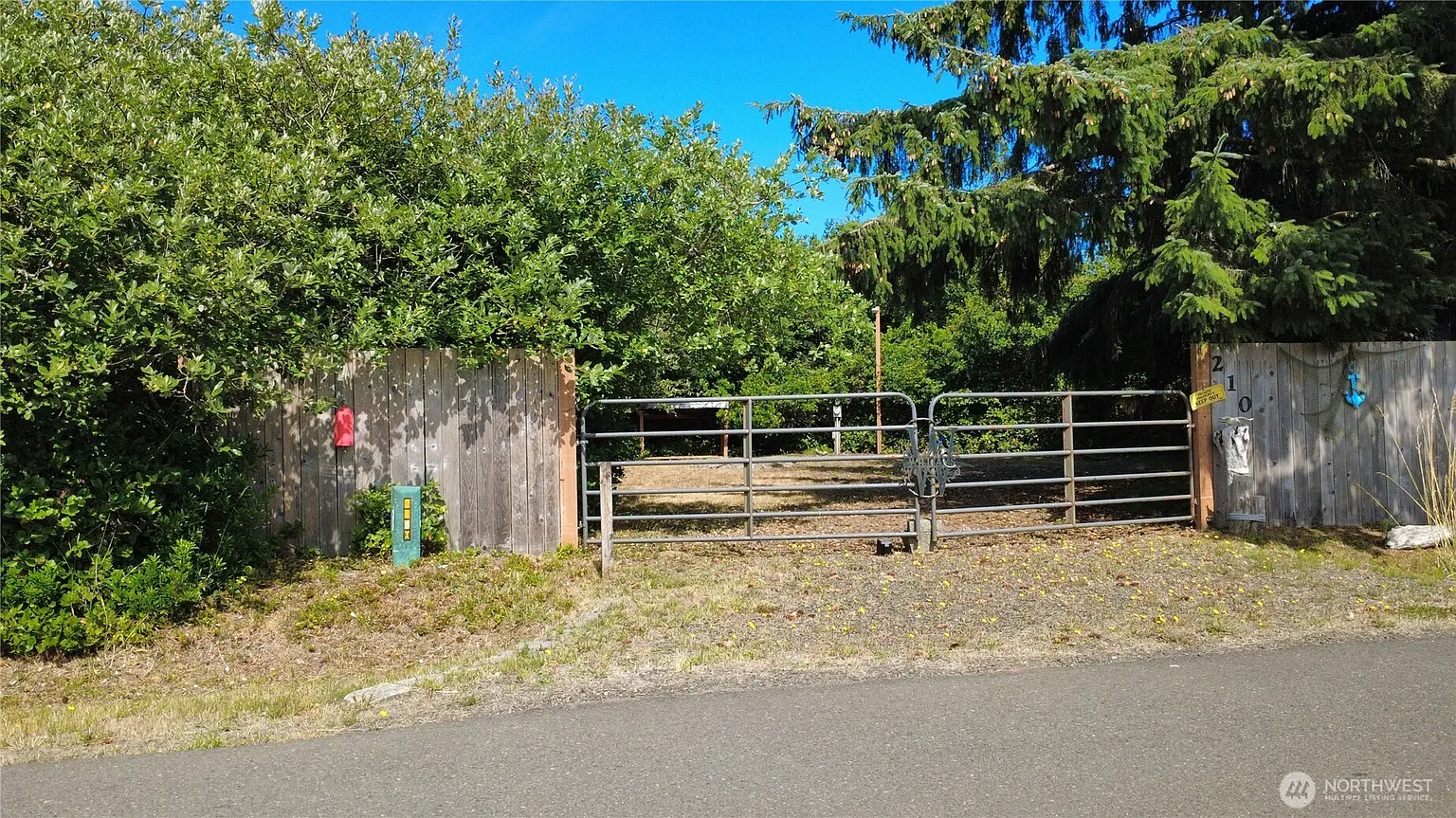 210 N Wynochee Drive SW photo 1
